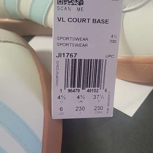 NEW Adidas Women's White, Beige, Light Blue  Sneakers Size 6 - Picture 3 of 6